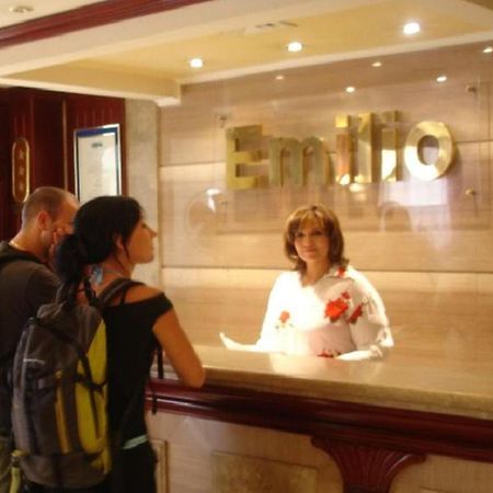 Emilio Hotel Luksor Zewnętrze zdjęcie