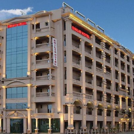 Emilio Hotel Luksor Zewnętrze zdjęcie
