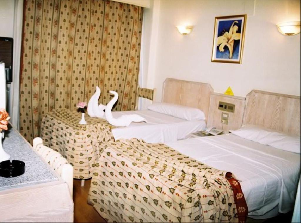 Emilio Hotel Luksor Pokój zdjęcie